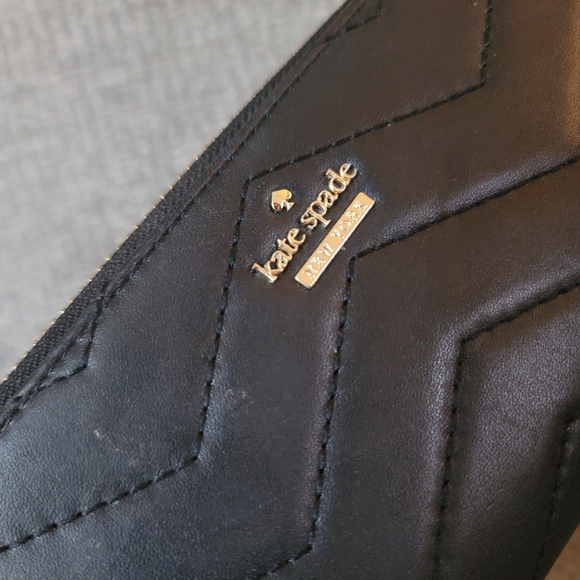 Kate Spade New York Reese Park Lindsey Wallet in Black - Picture 6 of 16